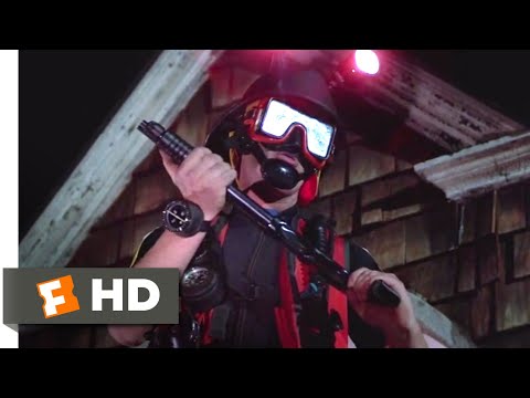 隣人 (1981) - 精神病の隣人シーン (7/10) ｜Movieclips (Neighbors (1981) - Psychotic Neighbor Scene (7/10) | Movieclips)