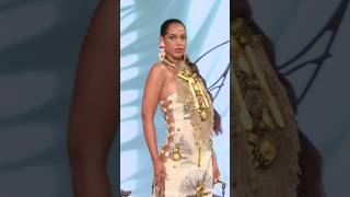 #Fall-Winter #Fashion #model #party #Versace #Collection #balenciaga #louis-vuitton #miami #Dior