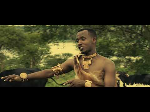 URUNYENYERI by NYIRINKINDI