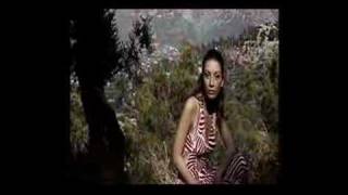 Bài hát Y.O.U - Nghệ sĩ trình bày Noemi