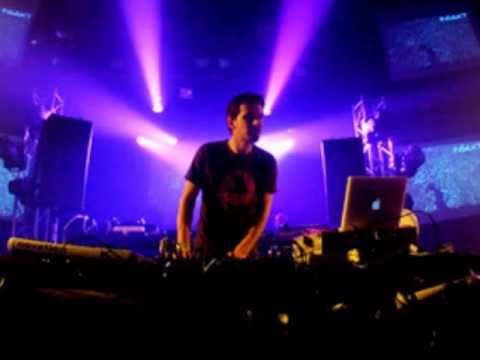 Weirdo Tribute Mix - Classic Hard House