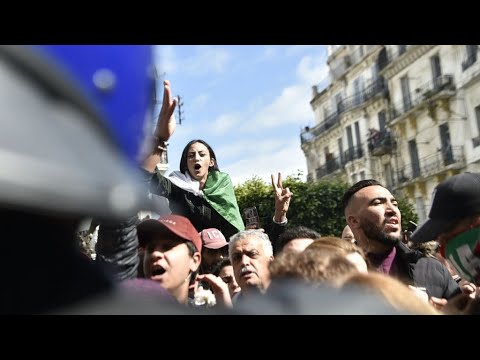 باريس وواشنطن تؤكدان أن مصير الجزائر بيد شعبها بعد استقالة بوتفليقة
