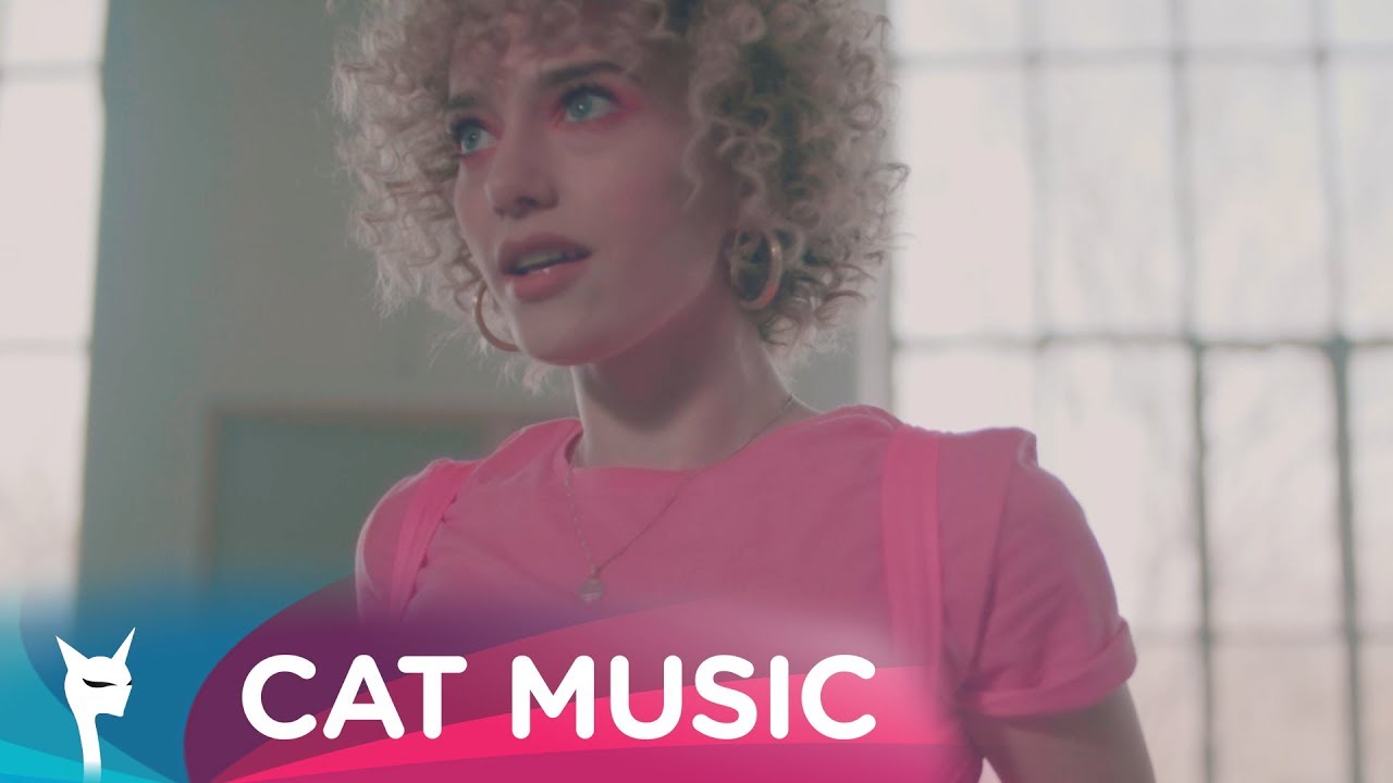 Alexia Talavutis — Aromáta