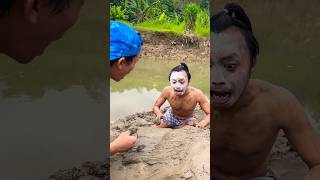 Download lagu Spiderman Lumpur mp3