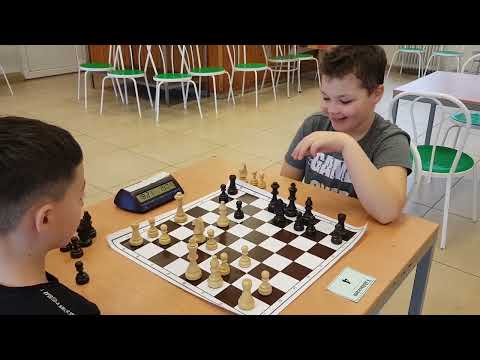Jasku D. (1025) - Puskás M. (556) | NYH Chess | Rapid | NYH District's Student Olympics