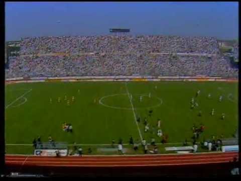 LECCE-Juventus 2 a 3 del 27 aprile 1986 (immagini primo tempo con radiocronaca "Tutto il calcio")
