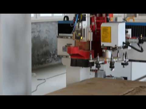 Moving Table CNC Router with Rotary Automatic Tool Changer