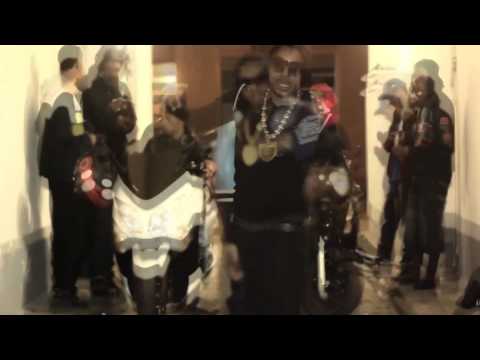 THUG -TRISH - REFLEXION  ( CLR )