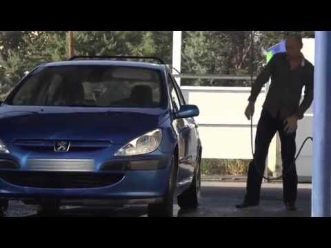 Голубь обосрал американца