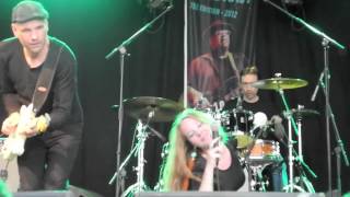 layla zoe - singing my blues