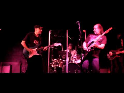 High Class In Borrowed Shoes - Frank Soda / Ray Roper