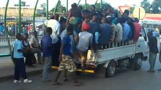 preview picture of video 'Crise de Transporte'