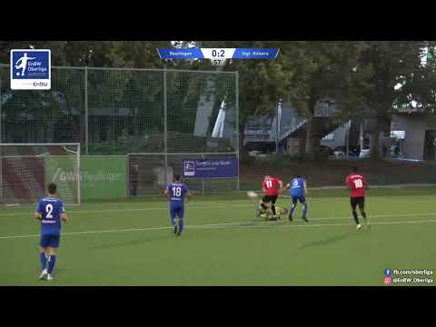 A-Junioren: 1 2 Jannis Roehm SSV Reutlingen 1905 Fussball 1