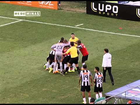 Gol de Fernandinho - Atlético 1x0 Cruzeiro - Meio de Campo
