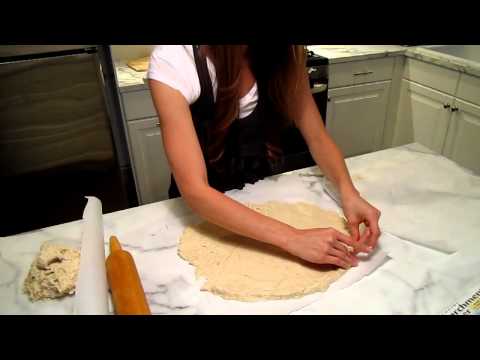 How to roll out Gluten Free Pizza Crust