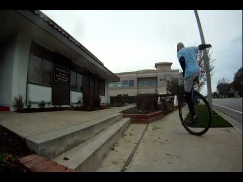 Extreme Unicycling - A Very Urban Christmas!