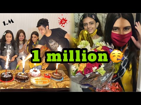 1Million subscriber🤩 itny sary cakes gifts🎂