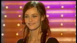 Vanessa Paradis Pourtant @ Vivement Dimanche, 17 dec 00