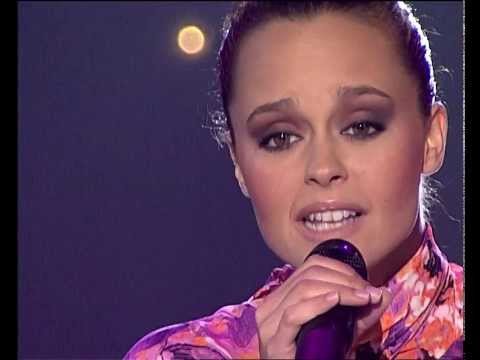 SHAILA DÚRCAL "TANTO CIELO PERDIDO"