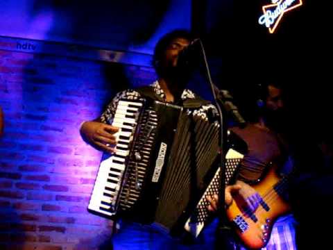 Casinha Pronta BLACK DO ACORDEON E BÁRBARA GRECO