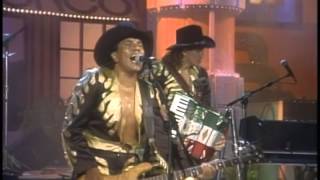 Bronco una rosa y una espina, voy a tumbar la casita en La Movida 1991