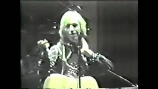 Spike (partial) with band intros - Tom Petty &amp; the HBs, live 1985 (video!)