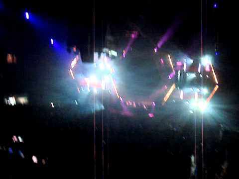 Transmission 2011 - Gareth Emery - Arrival in sweet dreams & Mansion