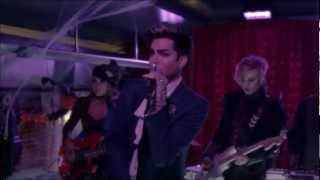 Pretty Little Liars 3x13 - Adam Lambert Performs Cuckoo.