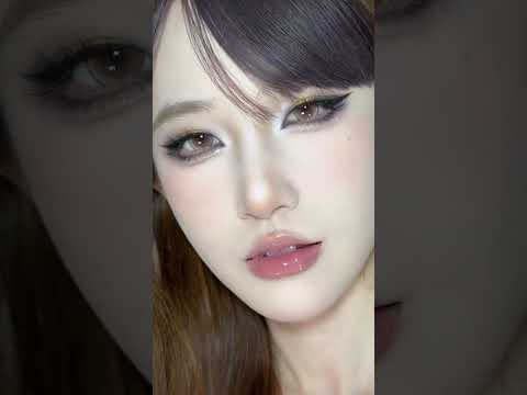亚门永存之拽姐黑金妆#分享妆容 #贵气感妆容 #散粉 #定妆 #烟熏妆