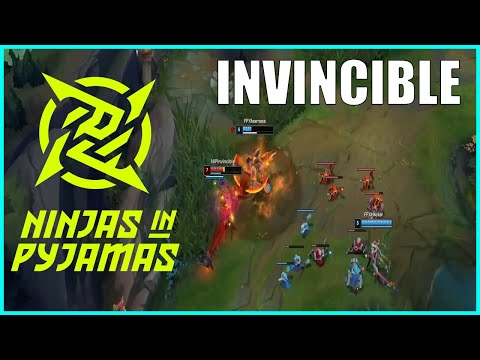 LPL Jayce outplays enemy on a gank