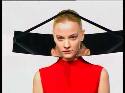 Chalayan Autumn/Winter 1998 Panoramic