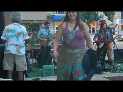 Jemmi Hazeman and The Honey Riders 07/07/23 Buckham Alley Flint