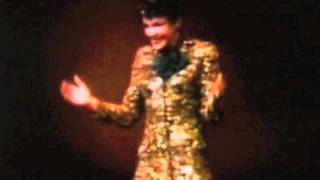 JUDY GARLAND sings The Man That Got Away, Chicago, and Over The Rainbow at The Palace 1967
