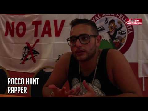 No Tav, Rocco Hunt e Frassica tra gli attivisti: "Ammiriamo lo spirito di fratellanza del movimento"