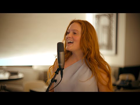 Cassandra Coleman - Full Session | Paste