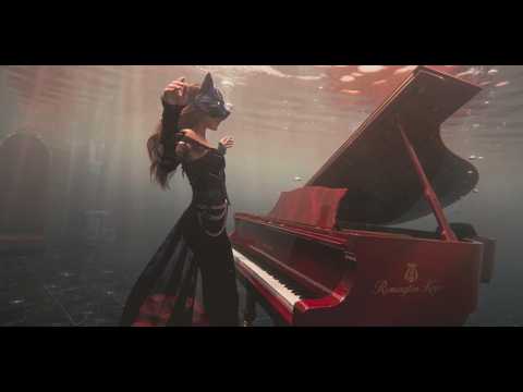 Roxy Electra Music Video