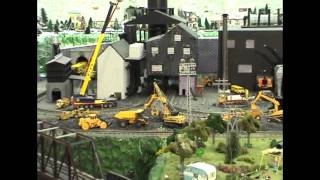 preview picture of video 'Lionel MTH trains operating around a animated steel mill 2003'