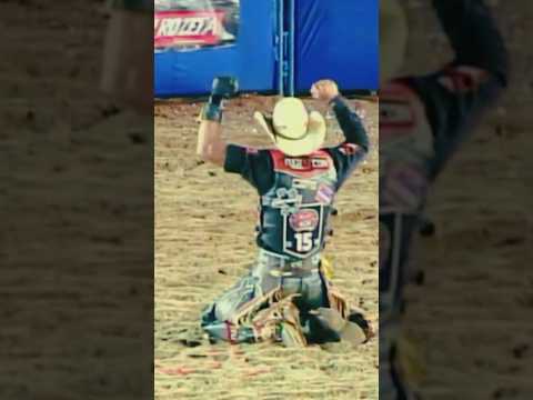 Junior Patrick X Touro Estradeiro - Cia de rodeio Renato Pires / TBT Campeão do rodeio de Edéia - GO