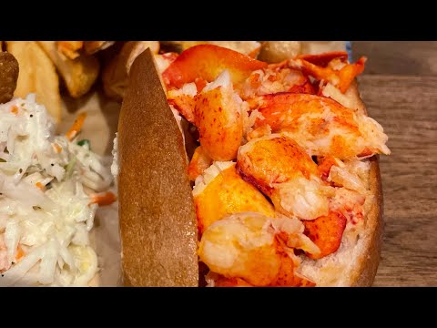 Boston, Massachusetts Legal Sea Foods Lobster Roll REVISÃO OFICIAL 🦞🚨