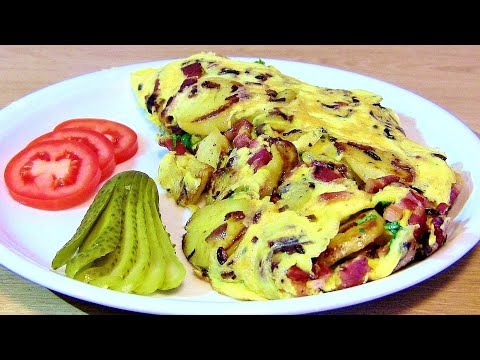 Bauernfrühstück-Bauernschmaus-Hausmannskost mit Speck,gekochten Kartoffeln und Eiern-Bauernomelett