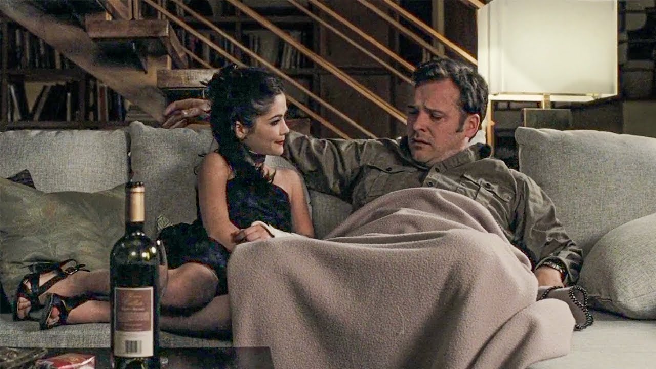 Pareja adopta NIÑA que NO ES TAN INOCENTE COMO PARECE | La Huérfana Cine Resumen en 16 minutos