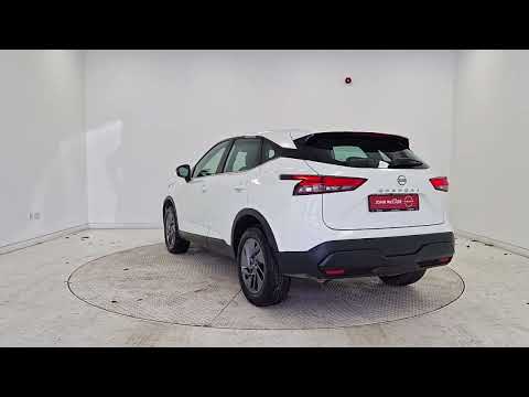 Nissan Qashqai 1.3 MILD HYBRID SV MANUAL *RETAIL P - Image 2