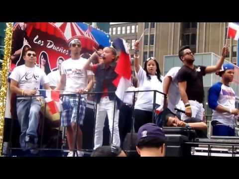 ROLY "KINGSWAG" JR AT THE NY DOMINICAN PARADE 2013