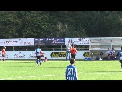 4 okt 2014 IJFC D1 - VV De Meern D3 com 2-2 Sem op paal
