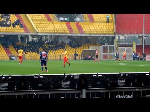 Benevento Crotone 2018 - Bella azione già al primo minuto
