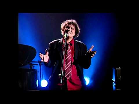 ?Empty Chair?, by Arrigo Barnabé