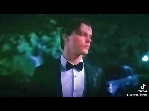 TSITP 2x03 Belly watches Conrad drive away after they break up