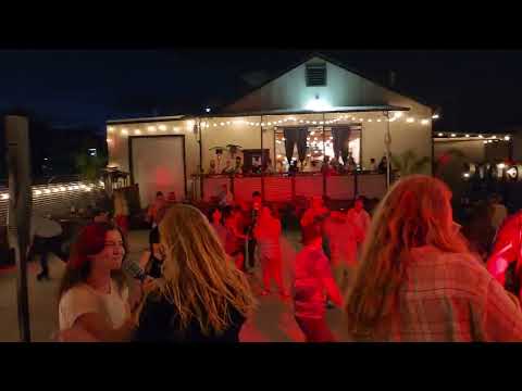 DJ Ethan Stone @ Woodhouse Blending & Brewing, Santa Cruz, CA (Britney Spears - Toxic)