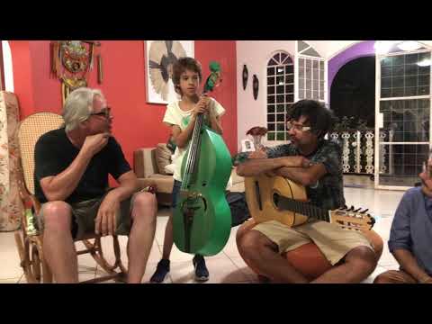 The Bavarian Basstalk - Claus, Bento & Fernando