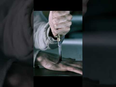 Wayne’s Girlfriend’s Epic Chainsaw Moment | Wayne S1E2